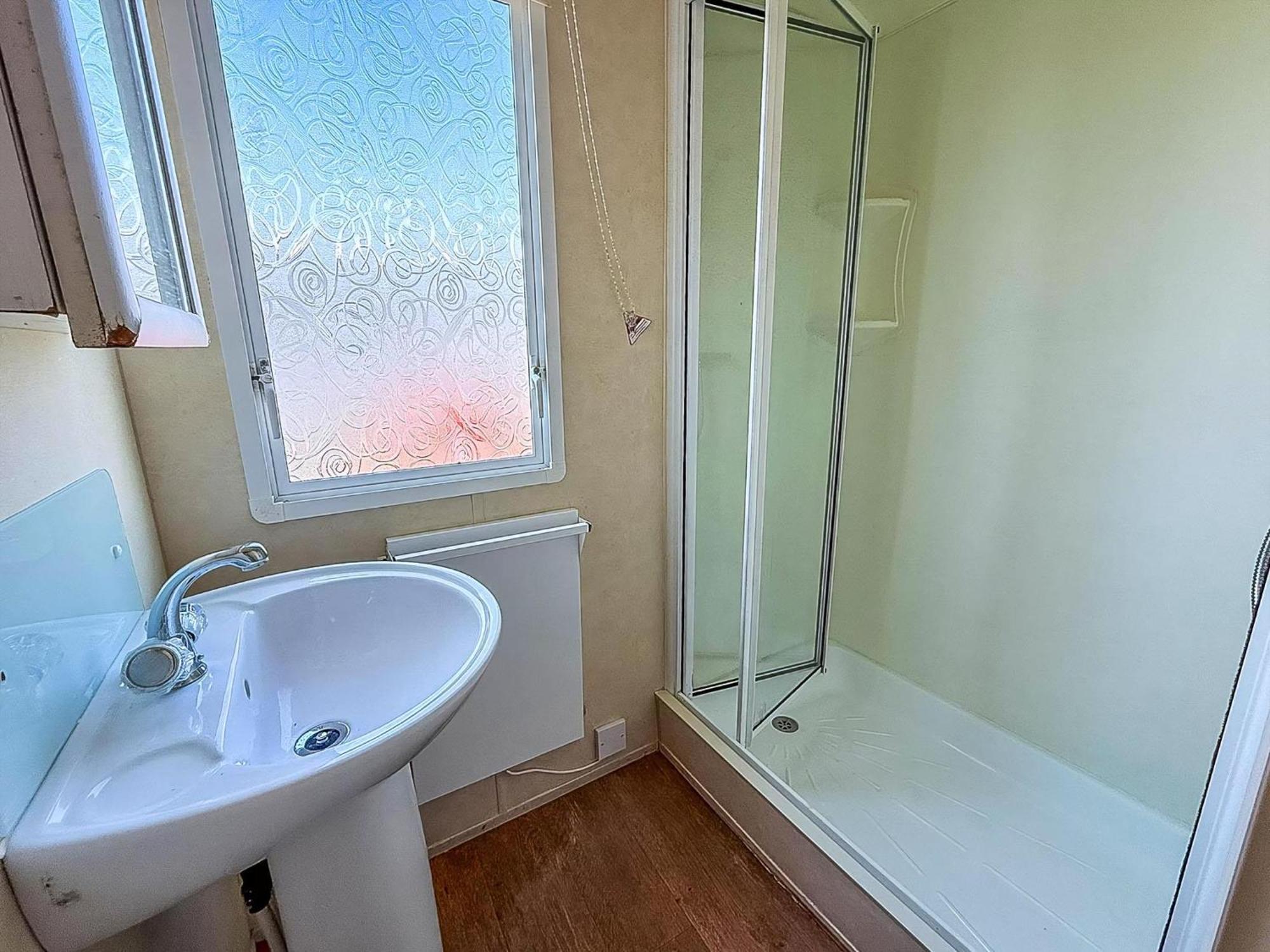 Superb Caravan At Seawick Holiday Park, Sleeps 8 Ref 27202Sw Clacton-on-Sea Kültér fotó